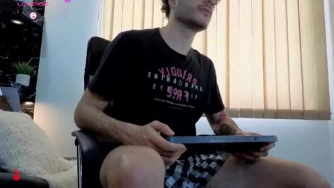 R A F A E L online show from 12/20/25, 08:38