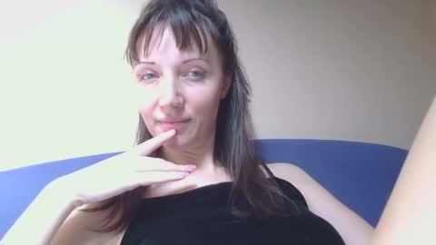 Snapshot of rafaellaraffy chatting on 04/12/26, 12:21 Rafaella online show from 04/12/26, 12:21