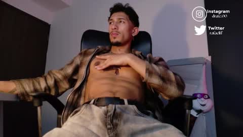 IG online show from 10/28/25, 02:59