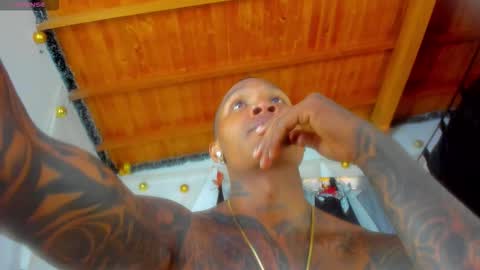 Andres H online show from 02/11/26, 04:23