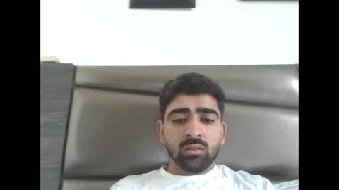 Snapshot of rahull11606 chatting on 11/30/25, 05:11 rahull11606 online show from 11/30/25, 05:11