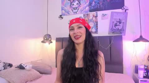 Raia online show from 03/25/26, 03:01