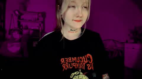 Kate online show from 02/19/26, 10:28