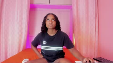 Snapshot of raileyboss chatting on 07/17/26, 12:01 raileyboss online show from 07/17/26, 12:01