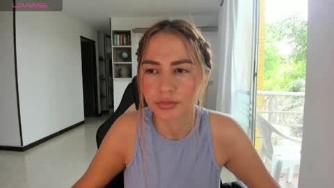 Snapshot of rainbow_jenny chatting on 05/31/26, 06:09 Jennyindependent model . online show from 05/31/26, 06:09