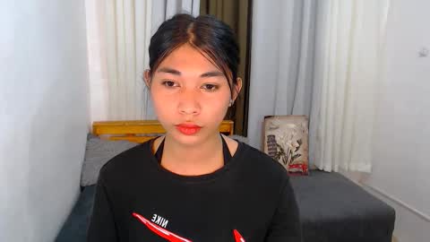 raindrizzle1706 online show from 02/17/26, 04:24