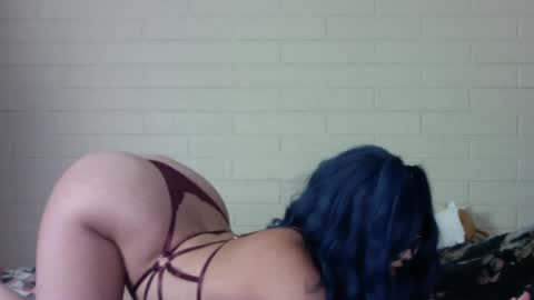 Snapshot of raineydayze chatting on 05/20/26, 04:51 Rainey online show from 05/20/26, 04:51