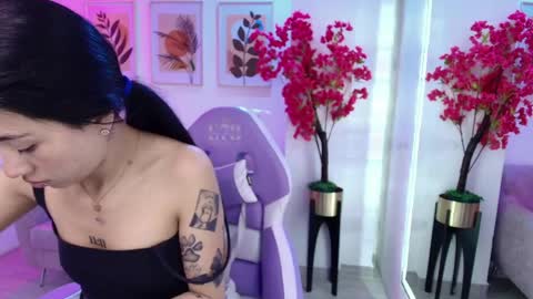 Rainy  online show from 06/06/26, 11:48