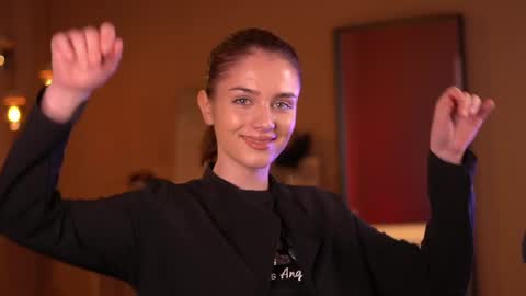 Raisa online show from 02/25/25, 10:47