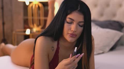 Raisa online show from 02/09/25, 07:41