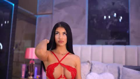 Raisa online show from 09/22/25, 03:47