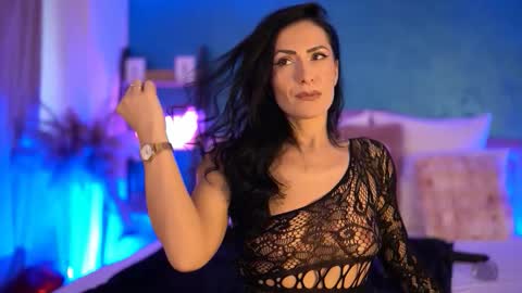 RaisaVawn online show from 02/09/26, 07:12