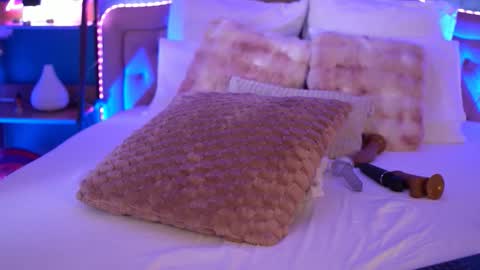 RaisaVawn online show from 03/26/26, 07:03