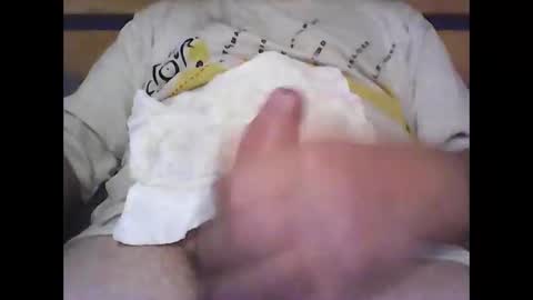 Snapshot of raisin712094 chatting on 11/04/25, 05:34 raisin712094 online show from 11/04/25, 05:34