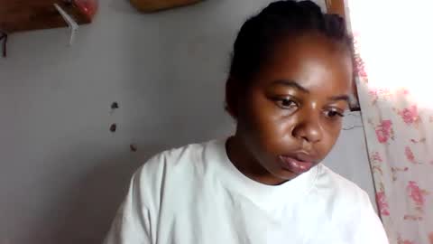 Snapshot of raissa38 chatting on 11/30/25, 06:06 raissa38 online show from 11/30/25, 06:06