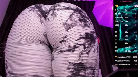 Laura online show from 01/06/25, 08:46