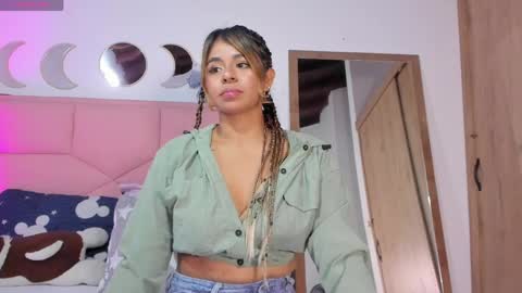  Nina  online show from 04/19/26, 04:12