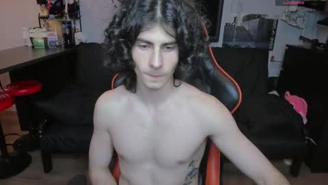Snapshot of rakimaru chatting on 11/21/25, 08:18 kirill online show from 11/21/25, 08:18