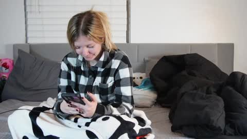 Rami online show from 01/30/25, 01:44