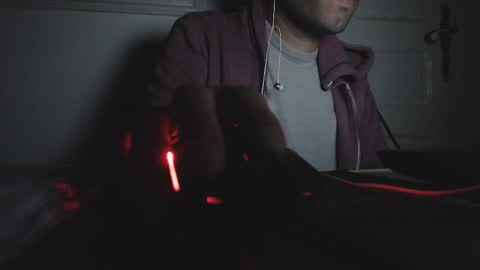 ramirolove3 online show from 12/04/25, 11:24