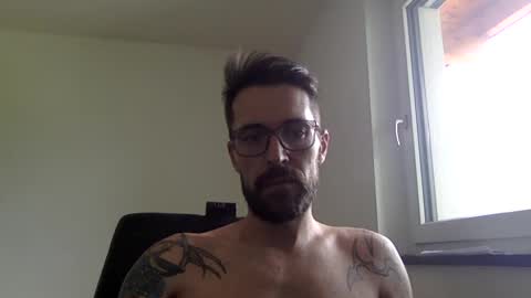 Snapshot of ramler0815 chatting on 06/18/26, 12:31 ramler0815 online show from 06/18/26, 12:31