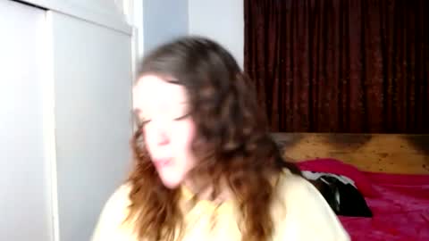 Snapshot of ramona15 chatting on 06/20/26, 11:07 Ramona online show from 06/20/26, 11:07