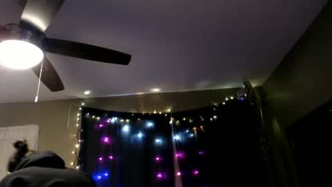 Snapshot of ramonaquinn chatting on 01/14/25, 12:24 RAMONA Q online show from 01/14/25, 12:24