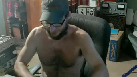 Snapshot of randalltotazz chatting on 07/04/26, 06:03 Randall online show from 07/04/26, 06:03