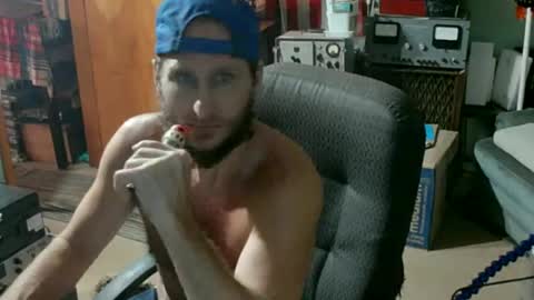 Snapshot of randalltotazz chatting on 07/17/26, 10:58 Randall online show from 07/17/26, 10:58