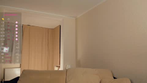 Snapshot of randichaplin chatting on 02/15/25, 02:15 Vilda online show from 02/15/25, 02:15