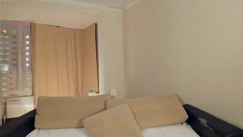 Snapshot of randichaplin chatting on 02/23/25, 02:40 Vilda online show from 02/23/25, 02:40