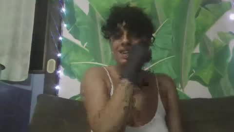 Random girl on sofa online show from 02/13/26, 05:03