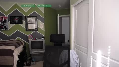 Snapshot of randomink3 chatting on 09/17/25, 04:08 randomink3 online show from 09/17/25, 04:08