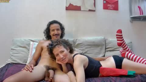 Snapshot of randomshuffle chatting on 12/21/24, 05:51 MR DJ Randomshuffle friends playing with sexual energy live - OMG we are back online show from 12/21/24, 05:51