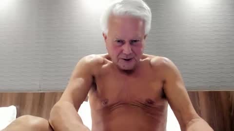 Silver Stallion TwitterRandyth53496071  and  ladyenglishxxx online show from 03/06/25, 08:05