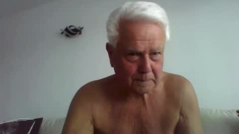 Silver Stallion TwitterRandyth53496071  and  ladyenglishxxx online show from 02/04/26, 02:34