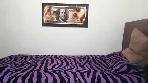 Snapshot of rangel_sex chatting on 05/14/26, 04:14 Rangel and Lola online show from 05/14/26, 04:14