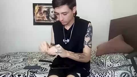 Snapshot of rangel_sex chatting on 05/30/26, 08:06 Rangel and Lola online show from 05/30/26, 08:06