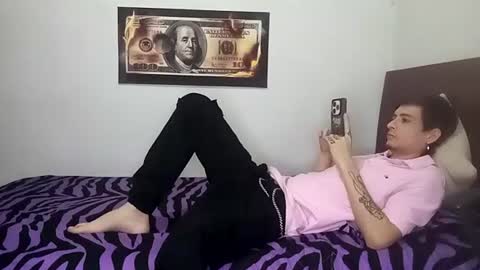 Snapshot of rangel_sex chatting on 07/04/26, 04:29 Rangel and Lola online show from 07/04/26, 04:29