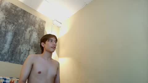 Snapshot of raphael_nyon1 chatting on 05/05/26, 03:53 raphael_nyon1 online show from 05/05/26, 03:53