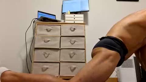 Snapshot of rapidturtles chatting on 12/03/25, 12:36 rapidturtles online show from 12/03/25, 12:36