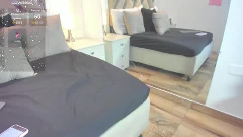 Raquel Moore  online show from 01/17/26, 02:44