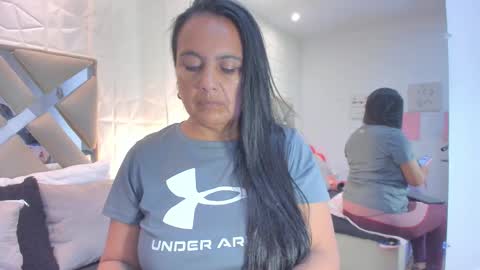 Raquel Moore  online show from 03/22/26, 10:13