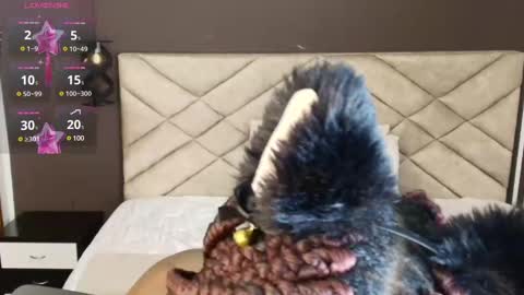 Raquel online show from 02/09/25, 02:29