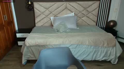 Raquel online show from 02/22/25, 11:46