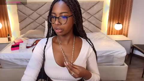 Raquel online show from 04/16/26, 12:06