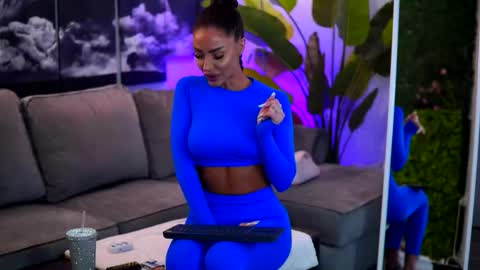 Raquelle online show from 02/06/26, 10:29