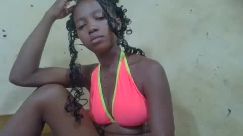 Snapshot of rasoanirinaa chatting on 05/14/26, 01:29 rasoanirinaa online show from 05/14/26, 01:29