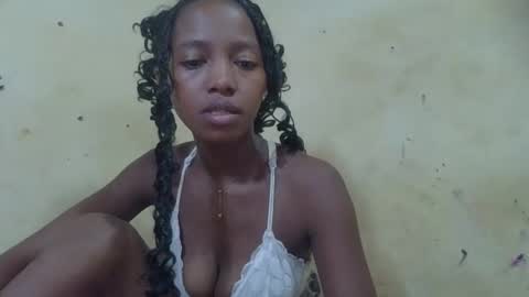 Snapshot of rasoanirinaa chatting on 05/15/26, 04:36 rasoanirinaa online show from 05/15/26, 04:36