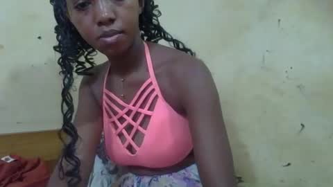 Snapshot of rasoanirinaa chatting on 05/23/26, 10:30 rasoanirinaa online show from 05/23/26, 10:30